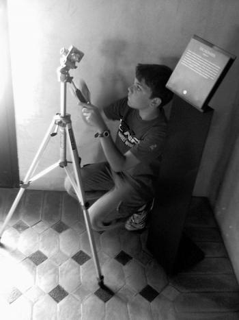 Fotografía para niños. 9.- Haciendo turismo II. Fuera y dentro… pero sin flash